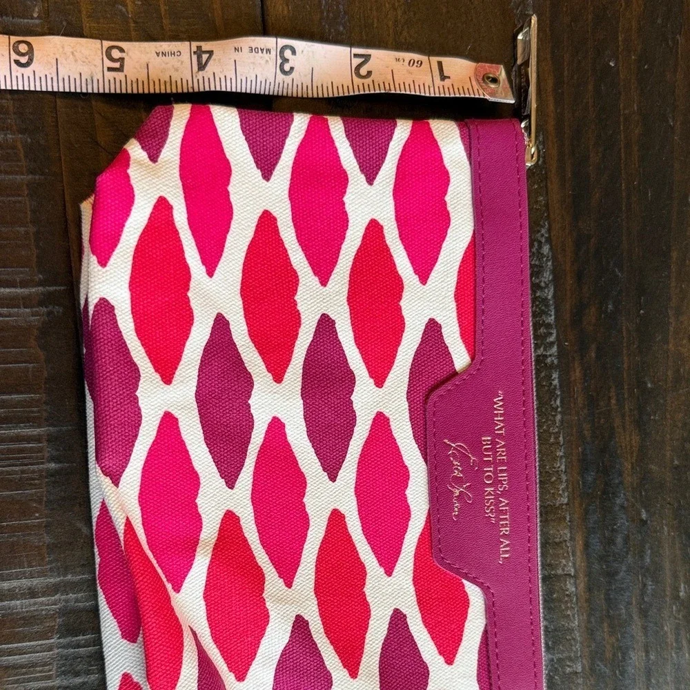 Estee  Lauder x Kendra Dandy Pink Lips ‎ Cosmetic Bag  Pink and Red